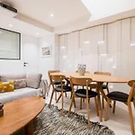 Appartement Standing Cinema Dans Le Marais - 8P